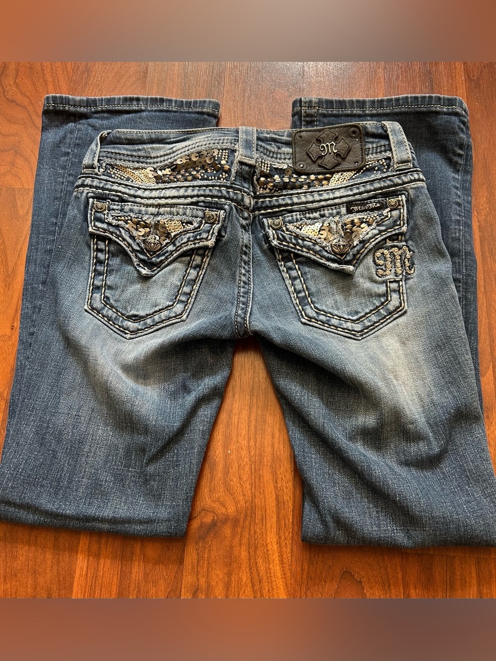 VTG Miss Me bootcut blue jeans embellished with sequins and bling size 25
